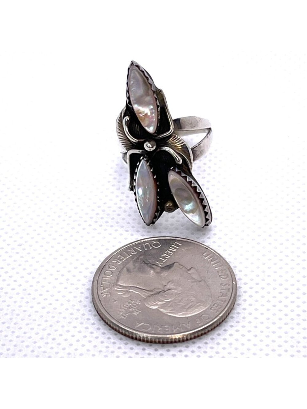 Native American Sterling Silver Mother Of Pearl Ring Statement Signed LW Sz 5.25 - Picture 8 of 16